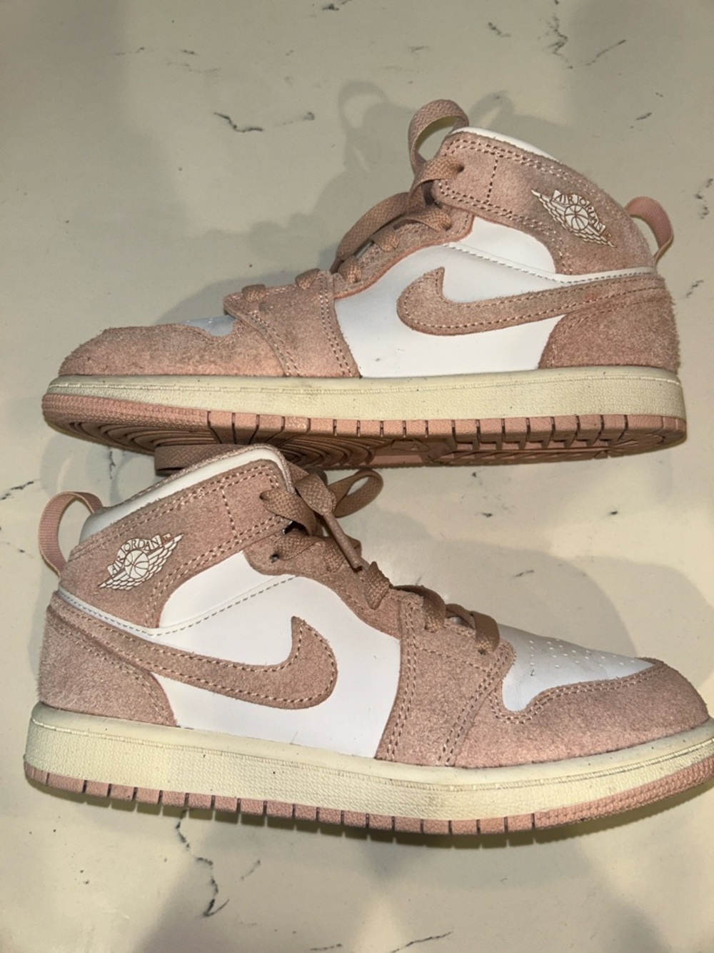 Jordan’s 3Y worn 1x Nike Kids' Mid-Top Sneakers in Blush Pink and White